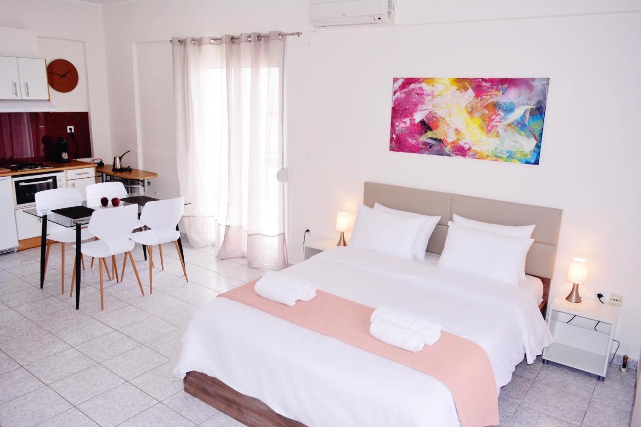 Ferienwohnung Studio Coral Kalamata Exterior foto